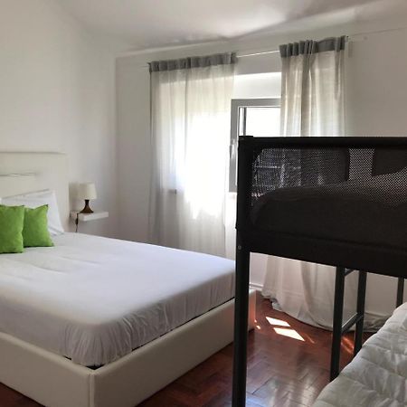 7 Rivers Hostel Lisbon Bagian luar foto