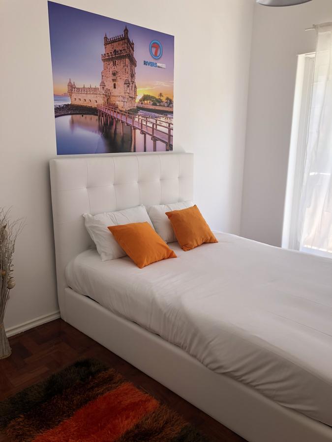7 Rivers Hostel Lisbon Bagian luar foto